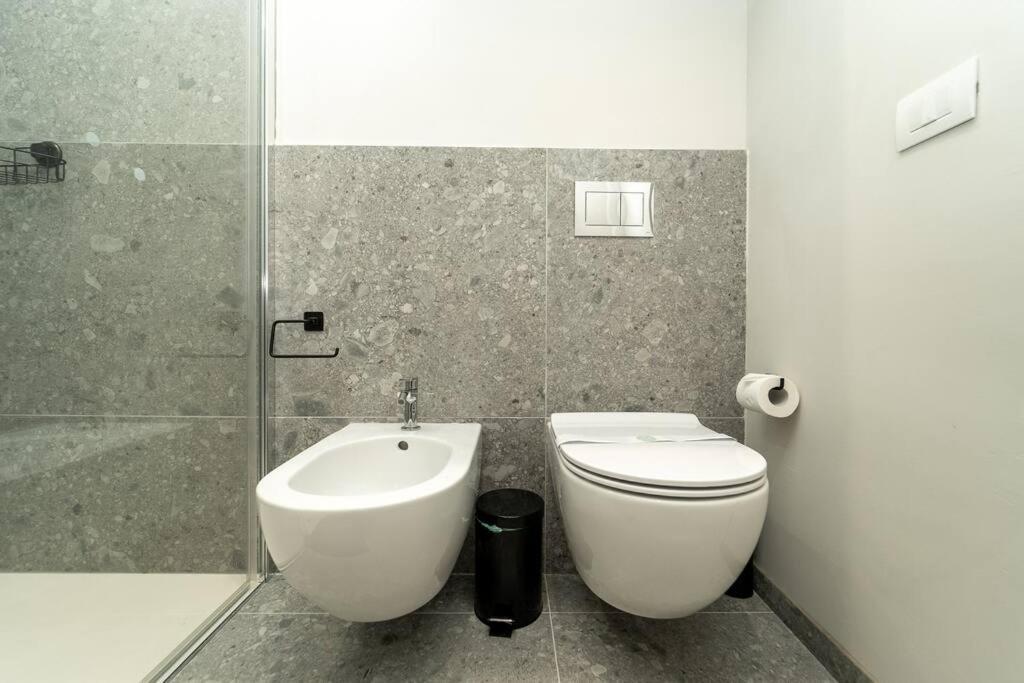Apt 2 Min From The Cathedral With Private Parking Como Ngoại thất bức ảnh
