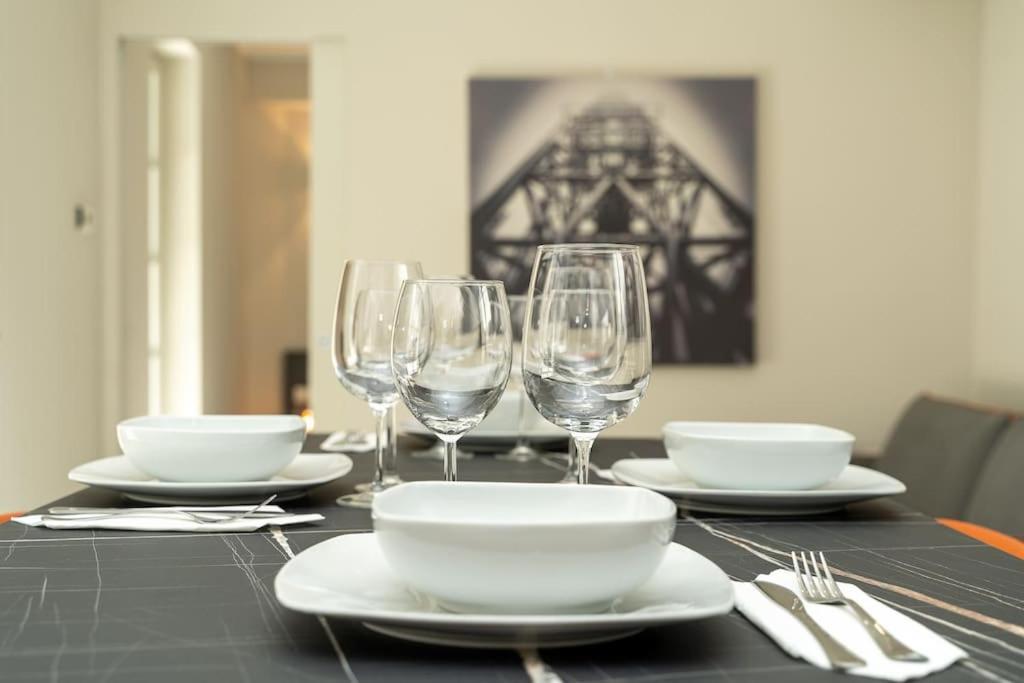 Apt 2 Min From The Cathedral With Private Parking Como Ngoại thất bức ảnh