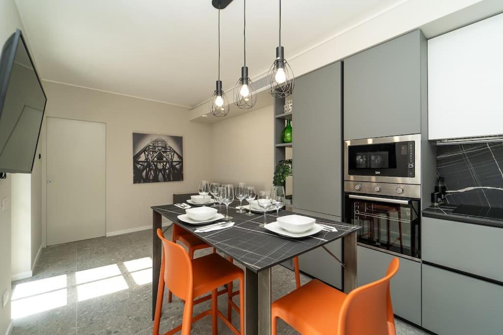 Apt 2 Min From The Cathedral With Private Parking Como Ngoại thất bức ảnh