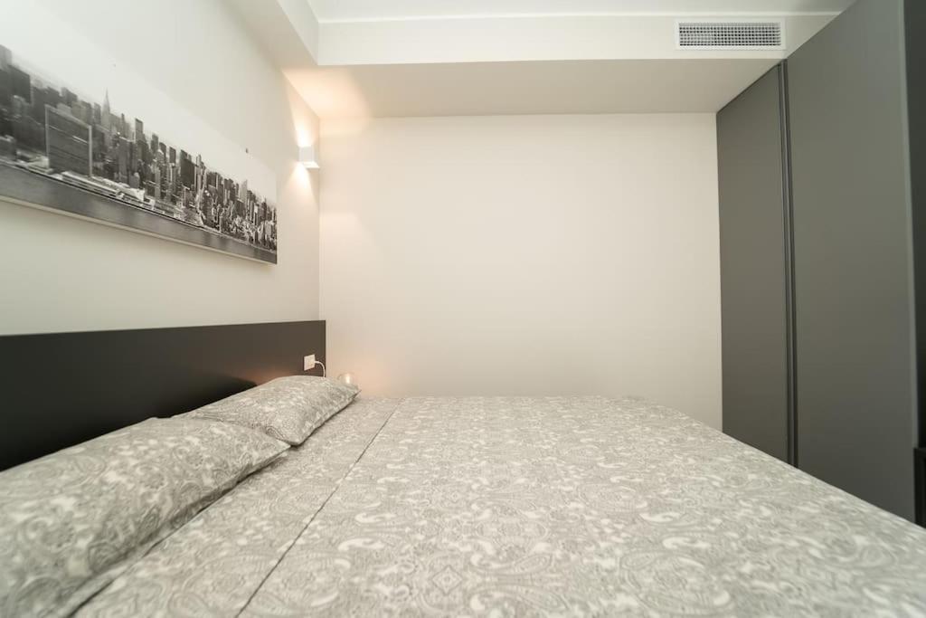 Apt 2 Min From The Cathedral With Private Parking Como Ngoại thất bức ảnh