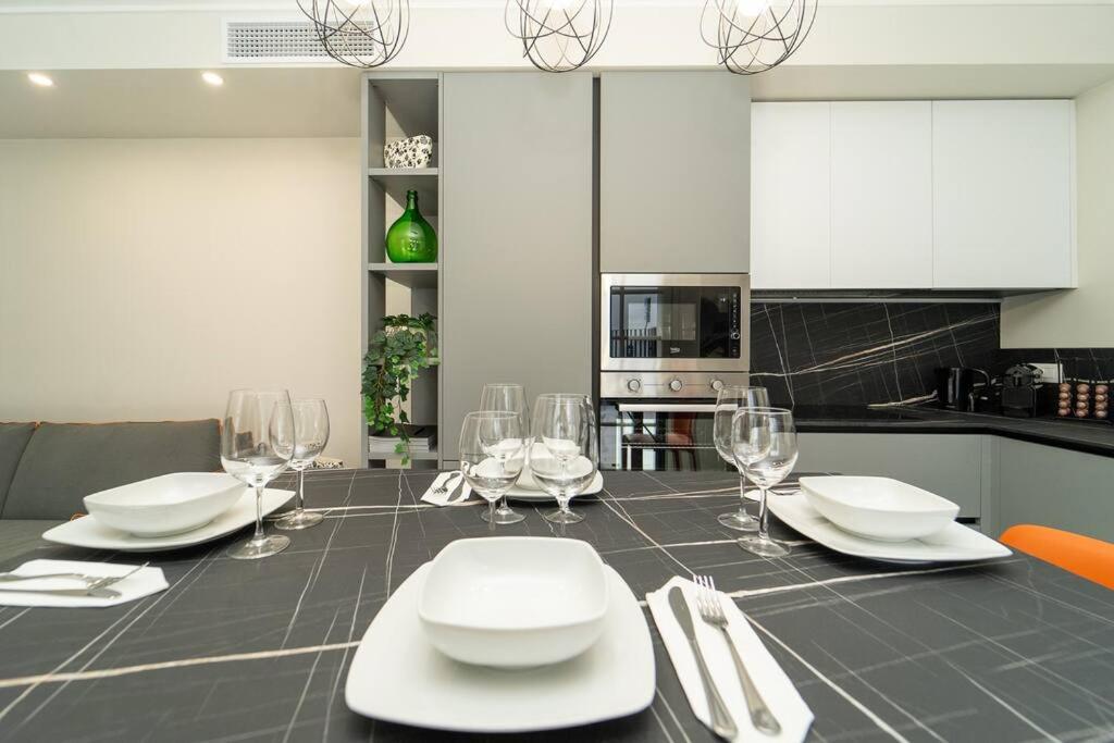Apt 2 Min From The Cathedral With Private Parking Como Ngoại thất bức ảnh